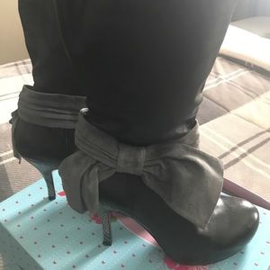 Poetic Licence Boots!